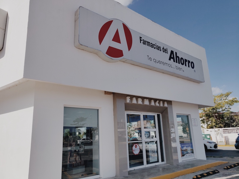 Farmacias del Ahorro in Playa del Carmen storefront