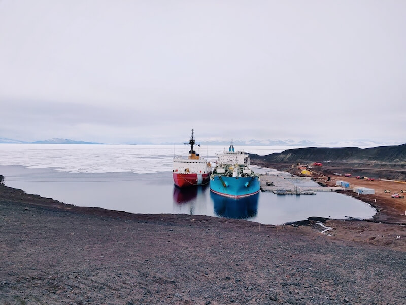 The U.S. Coast Guard and the Maersk Perry docked in McMurdo