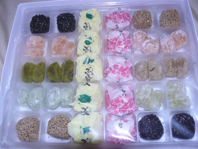 variety of japanese mochi