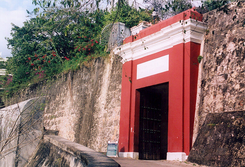 red gate